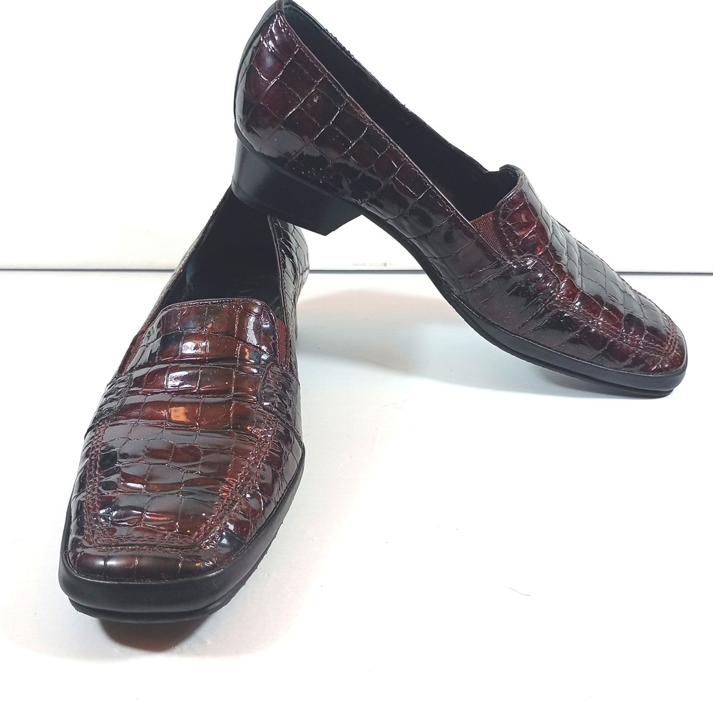 Amalfi by Rangoni Womens 7.5 SS Burgundy Croc Embossed Patent Leather Loafers